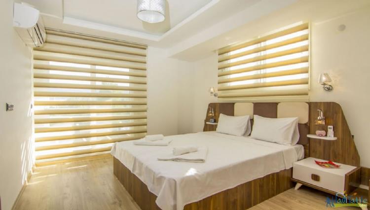 Villa Sun-Denize 400 M aile villası